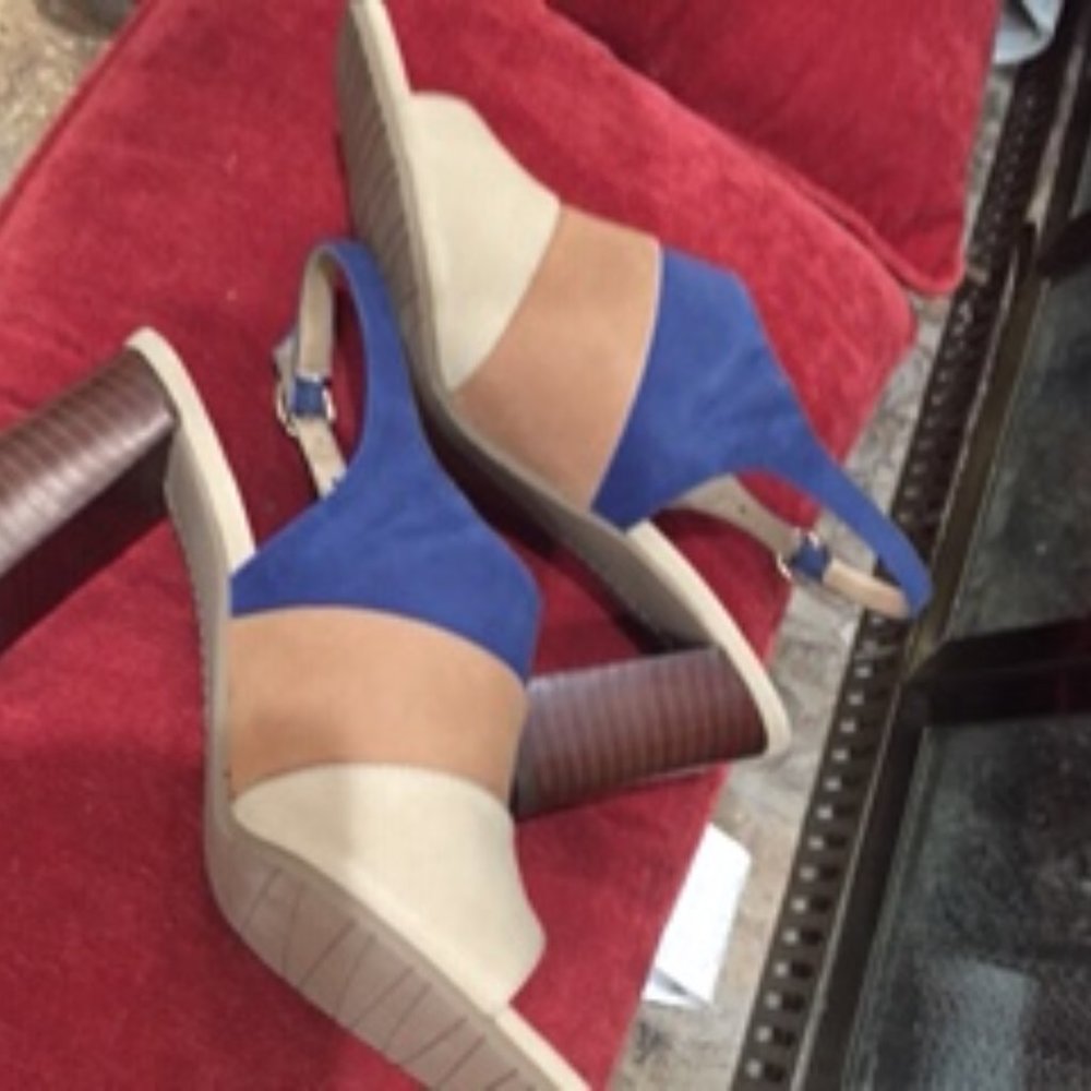 Color code Vaneli Shoes - Picture 4 of 5